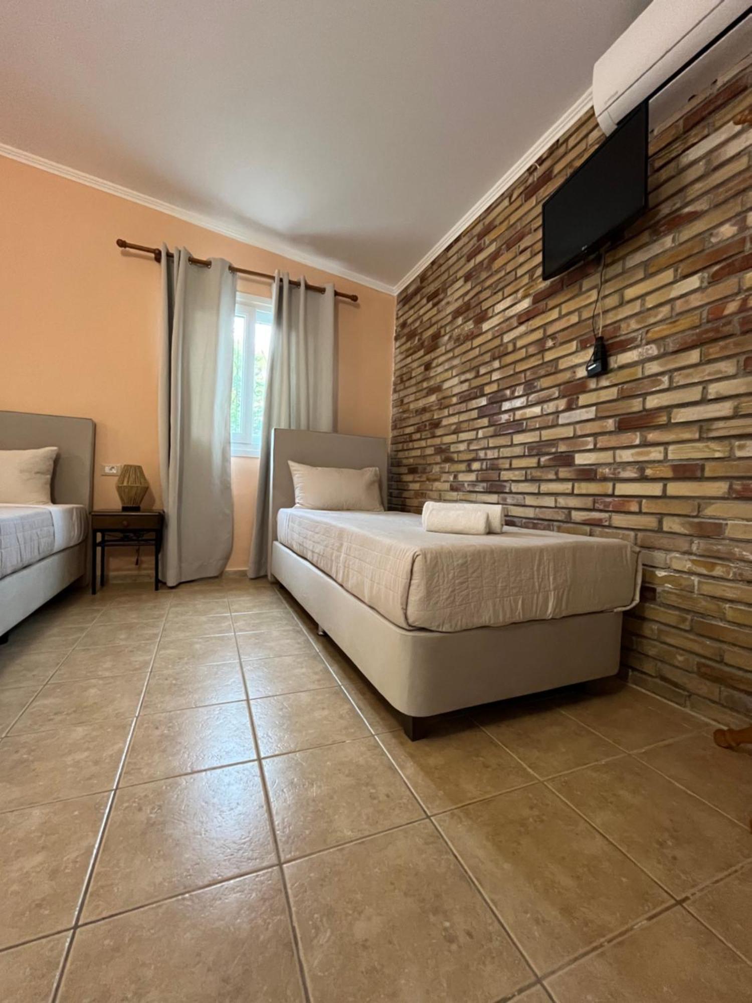 Artemis Vassilikos Aparthotel Vasilikí Екстериор снимка